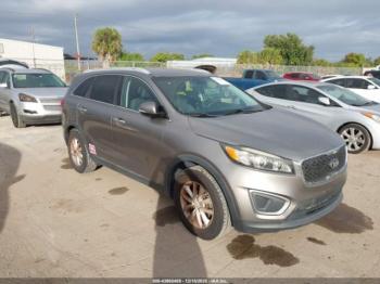  Salvage Kia Sorento