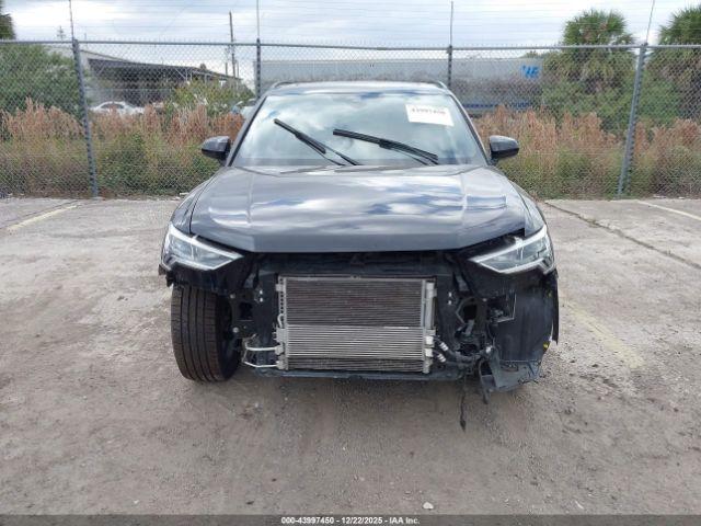 Audi Q3 Premium Plus 45 Tfsi S Line Quattro Tiptronic Image 9