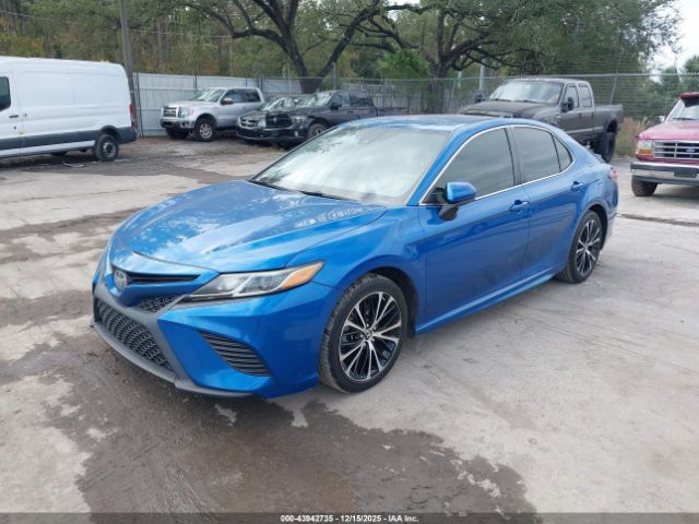 Toyota Camry Se Image 3