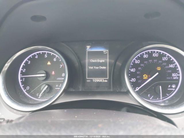 Toyota Camry Se Image 4