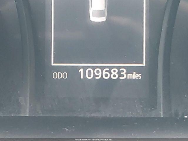 Toyota Camry Se Image 10