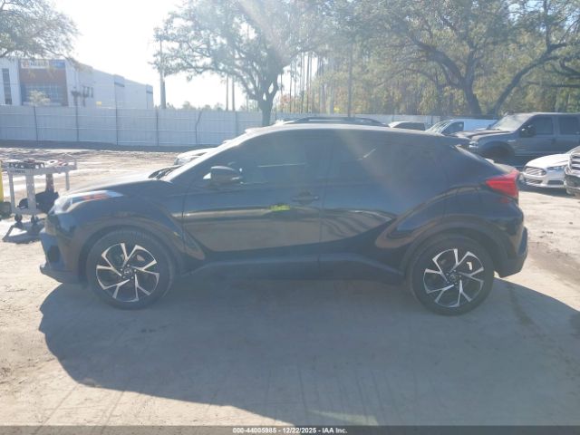 Toyota C-HR Xle Image 10