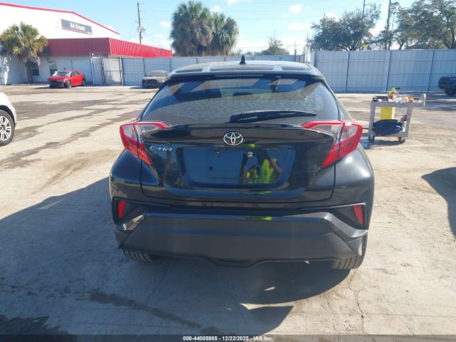 Toyota C-HR Xle Image 9