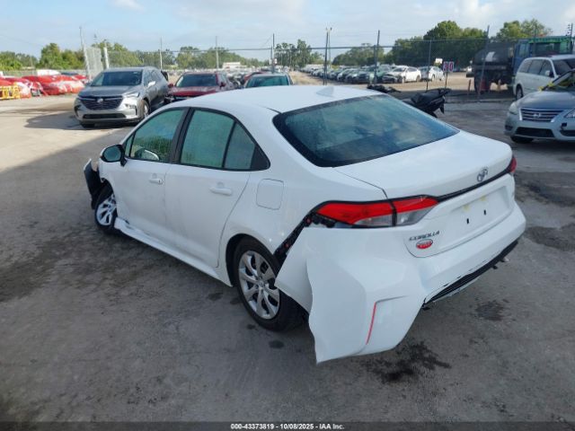 Toyota Corolla Le Image 6