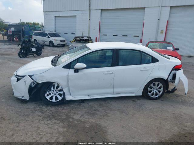 Toyota Corolla Le Image 3