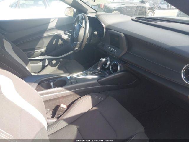 Chevrolet Camaro Rwd  1lt Image 12