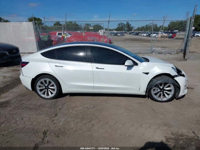 Tesla Model 3 Rear-wheel Drive Image 3