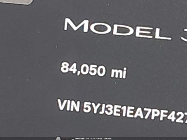Tesla Model 3 Rear-wheel Drive Image 4
