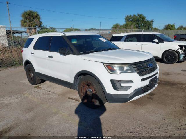  Salvage Ford Utility Police Intercepto