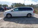 Chrysler Town & Country Limited Image 2
