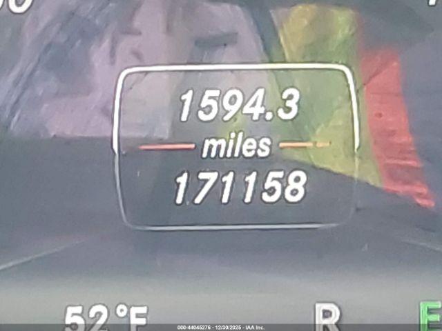 Mercedes-Benz E-Class Image 14