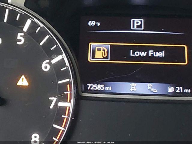 Nissan Pathfinder Sl Image 3