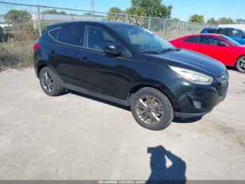  Salvage Hyundai TUCSON
