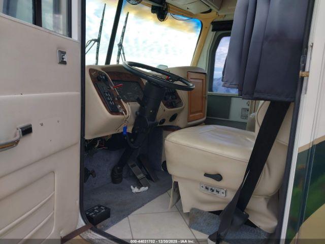 Freightliner Chassis X Line Motor Home Image 10