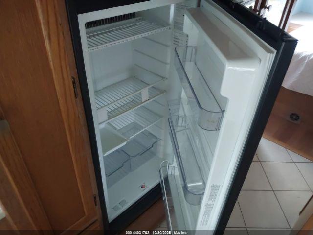 Freightliner Chassis X Line Motor Home Image 11