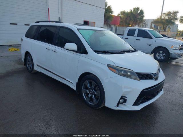  Salvage Toyota Sienna