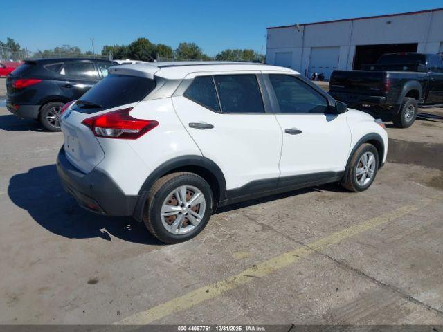 Nissan Kicks S Xtronic Cvt Image 9
