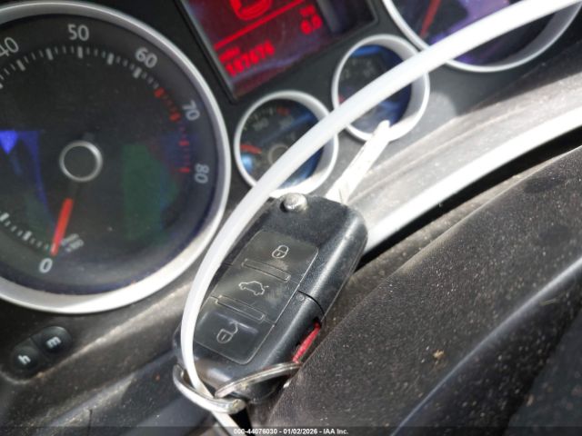 Volkswagen GTI 4-door Image 7