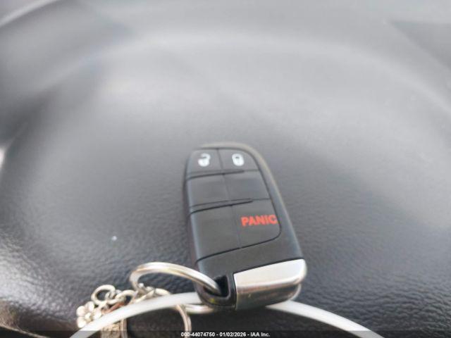 Dodge Journey Crossroad Image 9