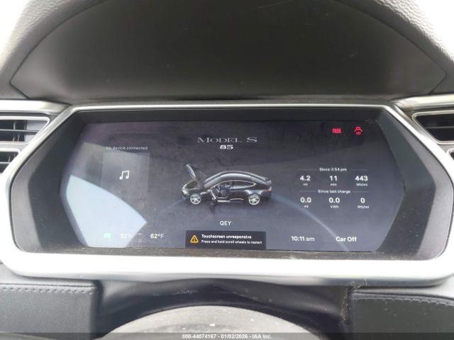 Tesla Model S P85 Image 11