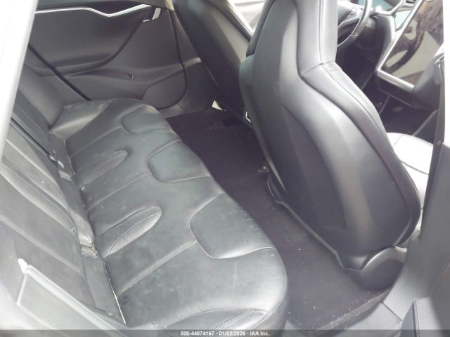 Tesla Model S P85 Image 7