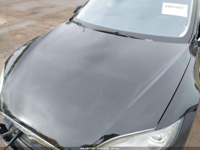 Tesla Model S P85 Image 9
