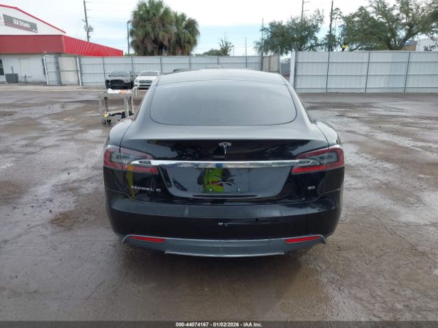 Tesla Model S P85 Image 13