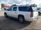 GMC Yukon Denali Image 6