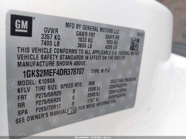 GMC Yukon Denali Image 7