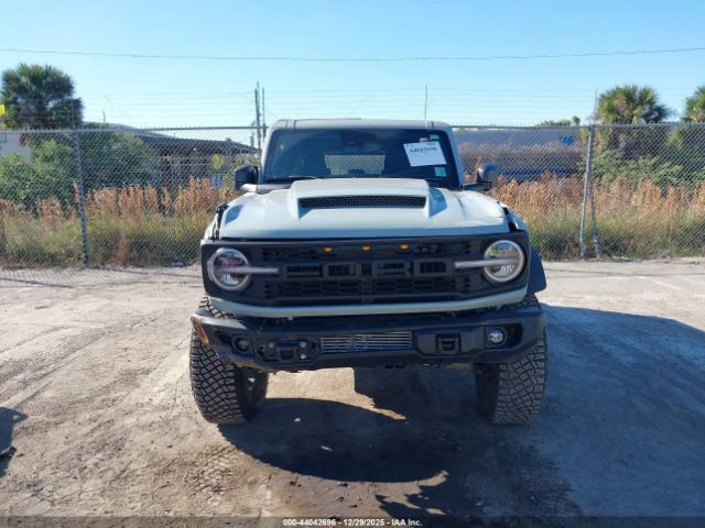 Ford Bronco Black Diamond Image 4