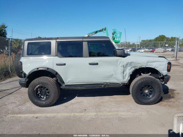 Ford Bronco Black Diamond Image 12