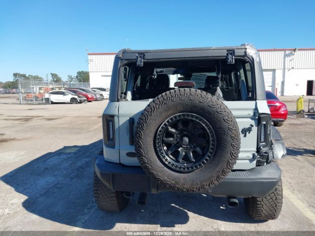 Ford Bronco Black Diamond Image 14