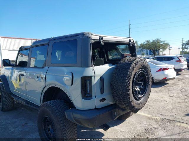 Ford Bronco Black Diamond Image 10