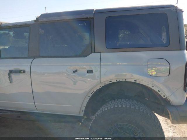 Ford Bronco Black Diamond Image 11