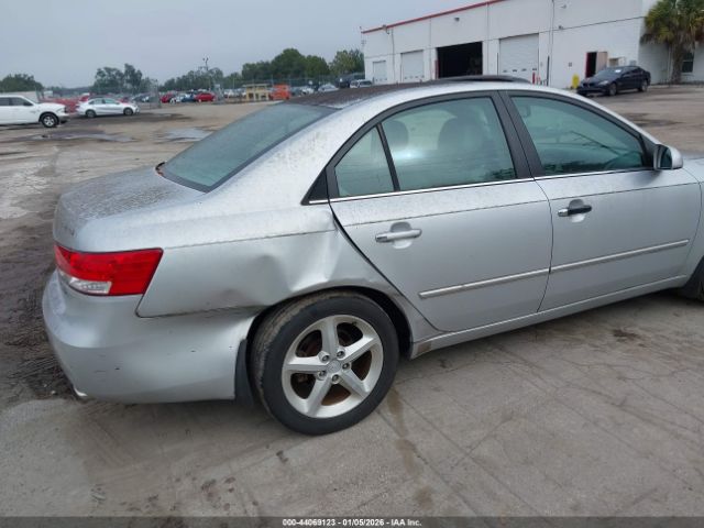 Hyundai SONATA Image 2