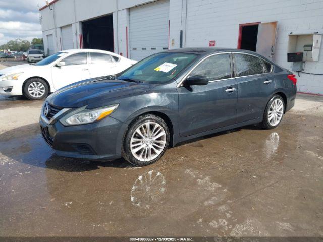 Nissan Altima 2.5 S Image 2