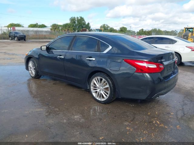 Nissan Altima 2.5 S Image 3