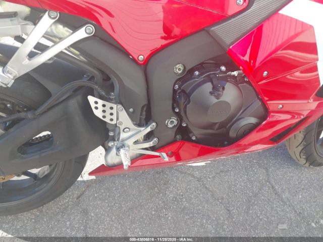 Honda Cbr600 Rr Image 8