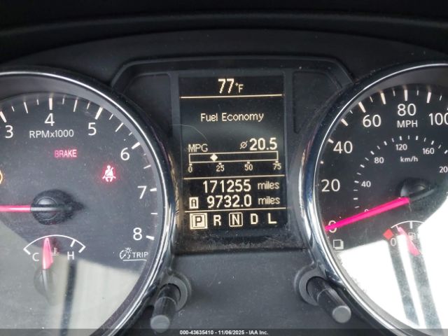 Nissan Rogue S Image 5