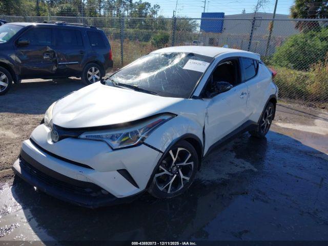 Toyota C-HR Xle Image 4