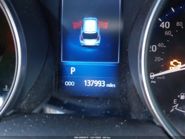 Toyota C-HR Xle Image 5