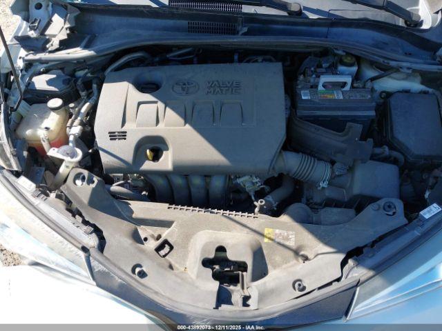 Toyota C-HR Xle Image 10