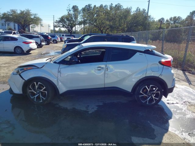 Toyota C-HR Xle Image 12