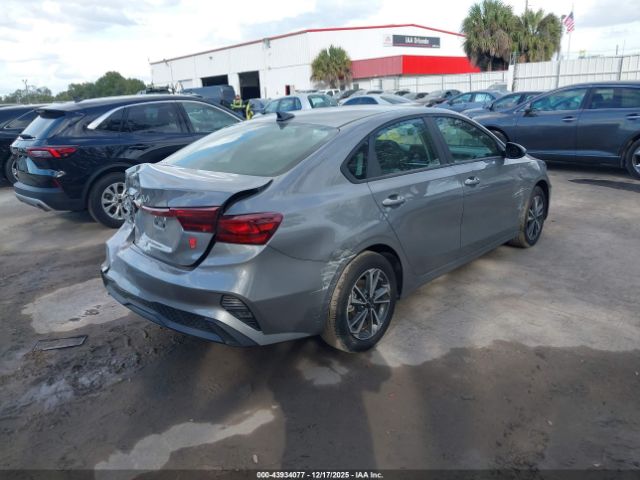 Kia Forte Lxs Image 10