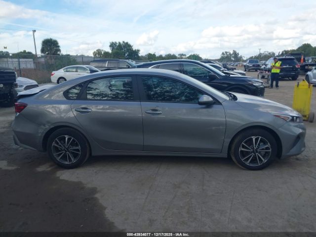 Kia Forte Lxs Image 3