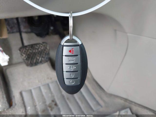 Nissan Quest Sl Image 9