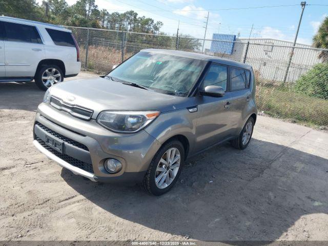 Kia Soul + Image 5