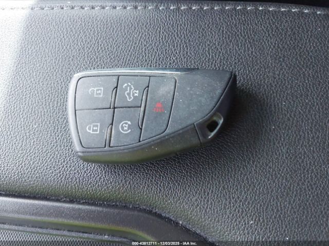 Chevrolet Silverado 1500 2wd  Short Bed Custom Image 15