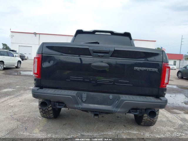 Ford F-150 Raptor Image 8