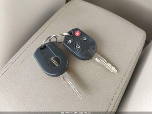 Lincoln Zephyr Image 11